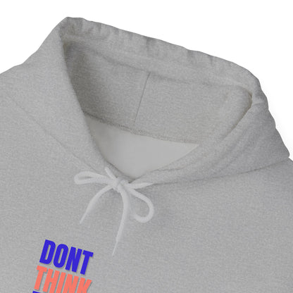 Denk niet te veel na - Unisex Heavy Blend™ Hooded Sweatshirt